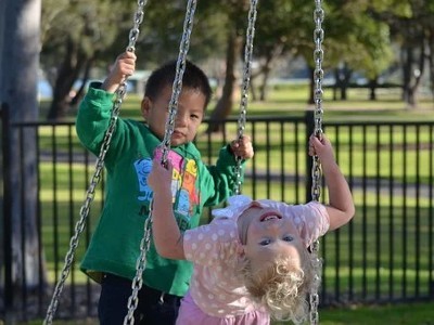 Уютные площадки для игр и прогулок