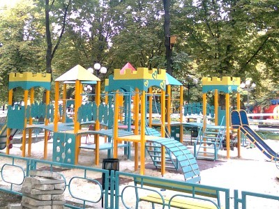 Детские игровые комплексы: всегда в наличии